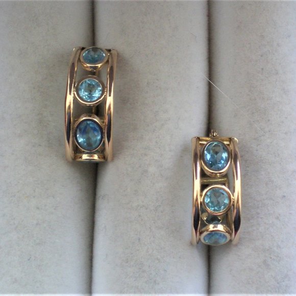 Vintage Solid 10K Yellow Gold Blue Topaz Cluster Hoop Pierced Earrings 10kt - Picture 4 of 8